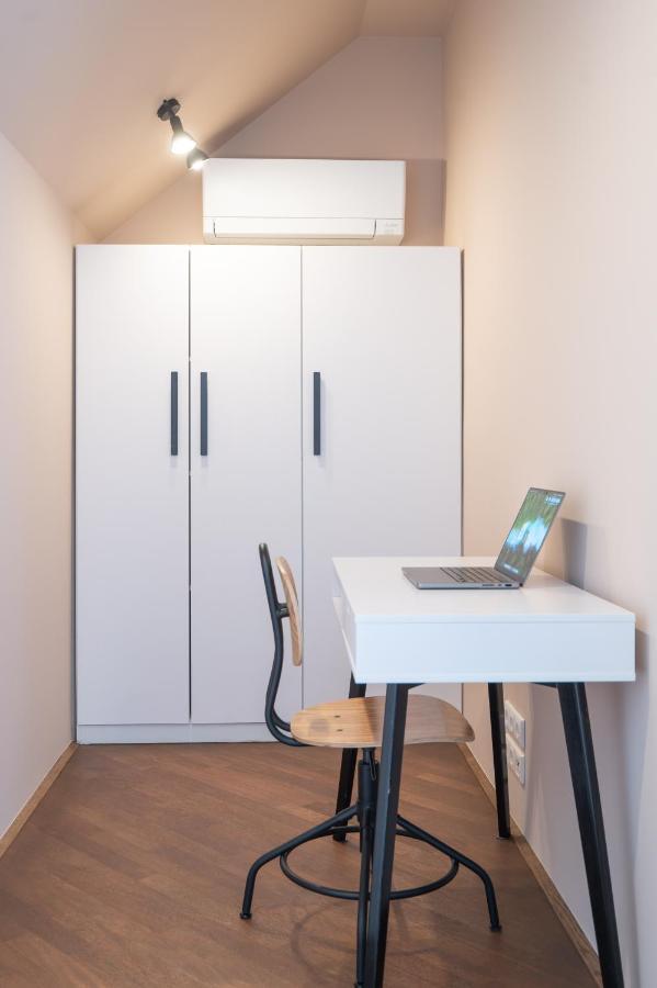 Strict Apartment *