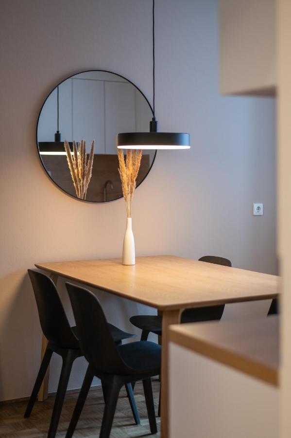 Strict Apartment *